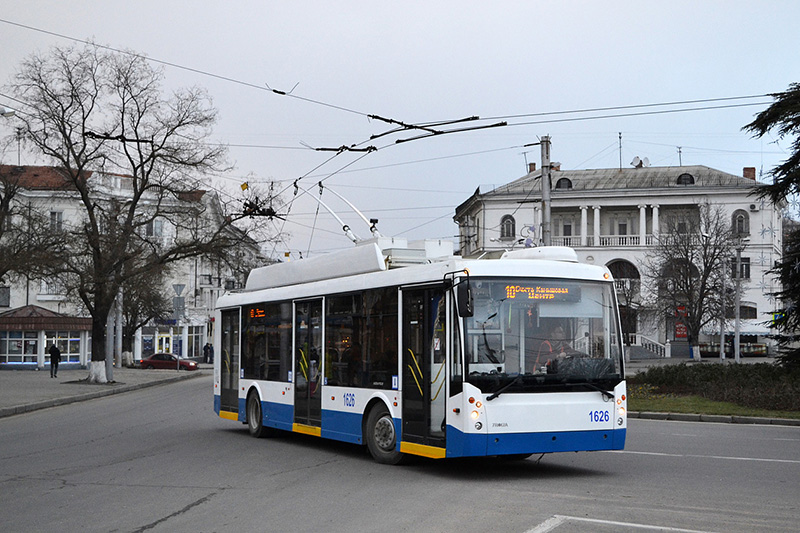 В Севастополе "тревожная кнопка" спасла водителя троллейбуса