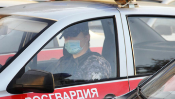 Сотрудники Росгвардии в Вологде задержали подозреваемых в угоне автомобиля