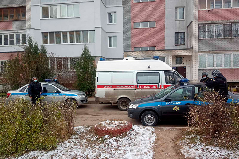 В Нижнем Новгороде росгвардеец задержал злоумышленника, открывшего стрельбу во время конфликта с врачами «скорой»