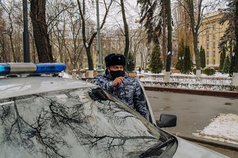 Наряд вневедомственной охраны Росгвардии в Воронежской области задержал подозреваемых в угоне автомобиля
