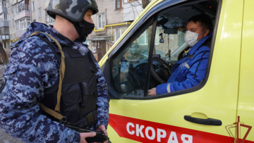 Препятствовавшего работе медиков дебошира задержали росгвардейцы в Новокузнецке