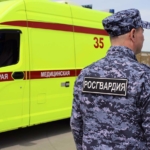 Фельдшера скорой помощи от агрессивного пациента защитили росгвардейцы в Новокузнецке