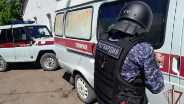 Сотрудники Росгвардии защитили медработников от агрессивного пациента в Омске