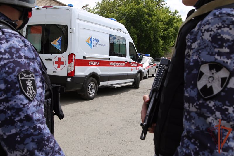 Подозреваемого в нападении на медиков задержали сотрудники Росгвардии в Челябинске